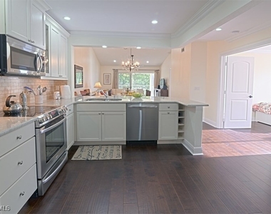 7778 Emerald Circle - Photo Thumbnail 8