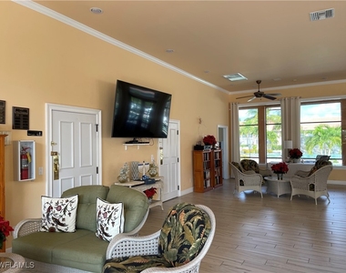 6590 Beach Resort Drive - Photo Thumbnail 25
