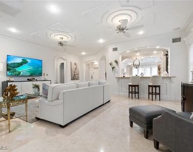 2650 Bolero Drive - Photo Thumbnail 7