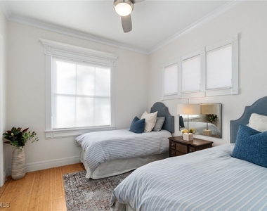 2650 Bolero Drive - Photo Thumbnail 23
