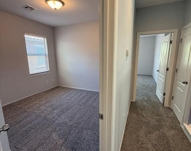 766 Crest Valley Place - Photo Thumbnail 11