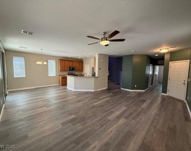 766 Crest Valley Place - Photo Thumbnail 2