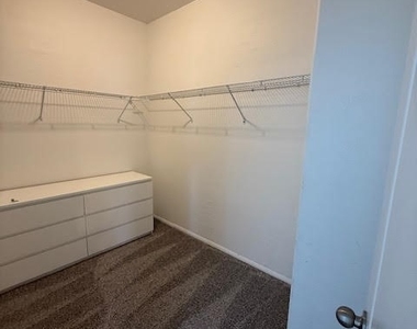 766 Crest Valley Place - Photo Thumbnail 6