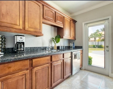 1501 E Fort Lauderdale Beach Boulevard - Photo Thumbnail 22