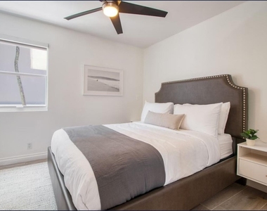 3350 Ne 14th Court - Photo Thumbnail 15