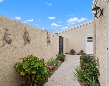 31202 Palma Drive - Photo Thumbnail 10