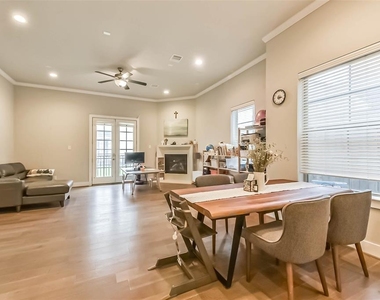 10914 Brookeshire Chase Lane - Photo Thumbnail 12
