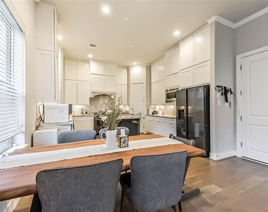 10914 Brookeshire Chase Lane - Photo Thumbnail 14