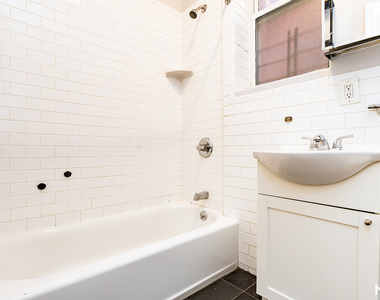 183 Jefferson Street - Photo Thumbnail 8