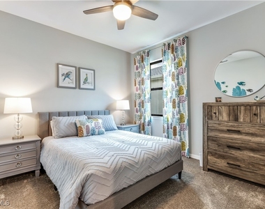 16216 Palmetto Street - Photo Thumbnail 5