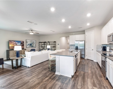16216 Palmetto Street - Photo Thumbnail 12