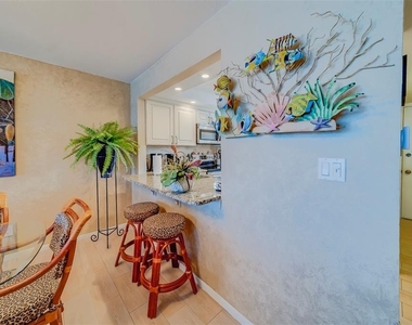 17580 Gulf Boulevard - Photo Thumbnail 25