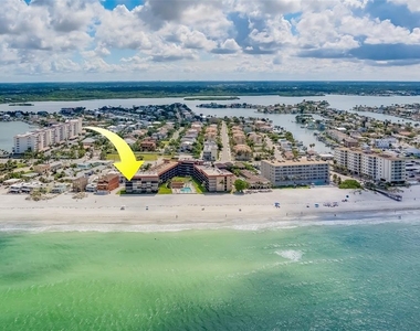17580 Gulf Boulevard - Photo Thumbnail 4