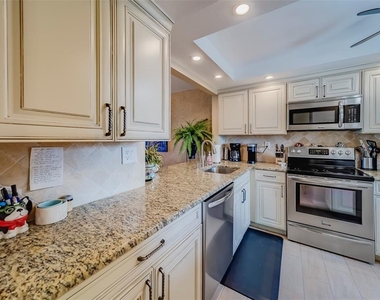 17580 Gulf Boulevard - Photo Thumbnail 27