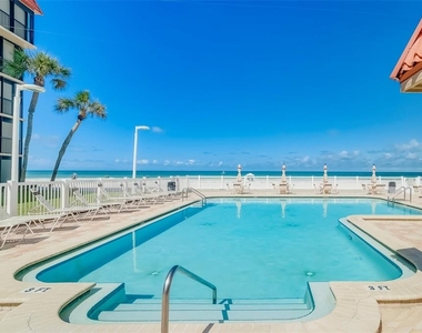 17580 Gulf Boulevard - Photo Thumbnail 14