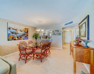 17580 Gulf Boulevard - Photo Thumbnail 16