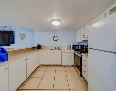 17580 Gulf Boulevard - Photo Thumbnail 54