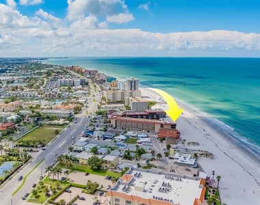 17580 Gulf Boulevard - Photo Thumbnail 3