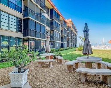17580 Gulf Boulevard - Photo Thumbnail 51