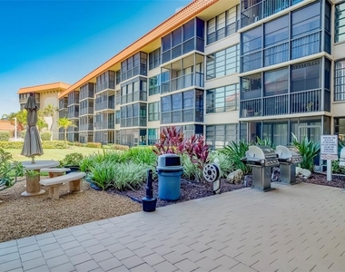 17580 Gulf Boulevard - Photo Thumbnail 49