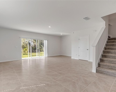 2725 Silver Canoe Drive - Photo Thumbnail 7
