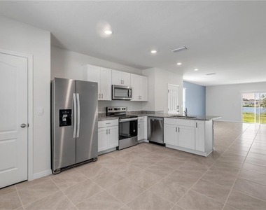 2725 Silver Canoe Drive - Photo Thumbnail 13