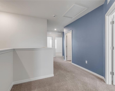 2725 Silver Canoe Drive - Photo Thumbnail 16