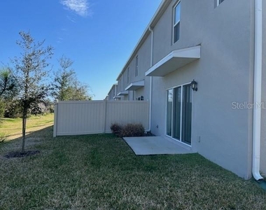 2725 Silver Canoe Drive - Photo Thumbnail 4