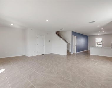 2725 Silver Canoe Drive - Photo Thumbnail 8