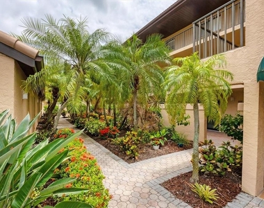 5737 Ashton Way - Photo Thumbnail 7