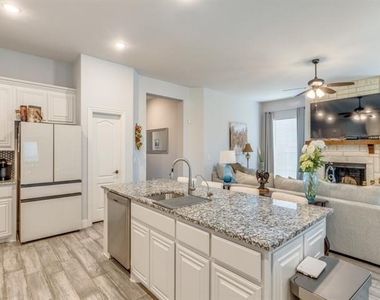 2602 Geer Lane - Photo Thumbnail 7