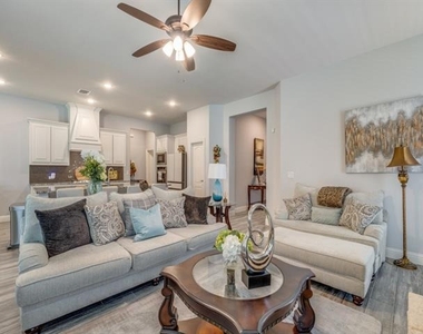 2602 Geer Lane - Photo Thumbnail 4