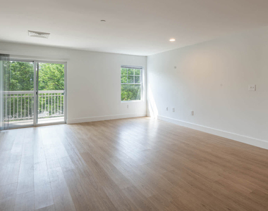 790 Willard Street - Photo Thumbnail 7
