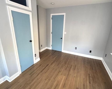 2121 N 20th Street - Photo Thumbnail 5