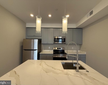 914 W Susquehanna Avenue - Photo Thumbnail 6