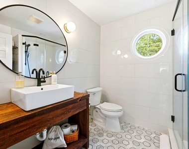 1451 Hawkins Road - Photo Thumbnail 10