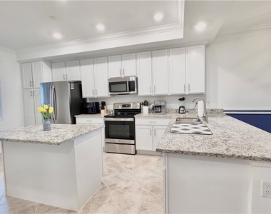 43020 Greenway Boulevard - Photo Thumbnail 2