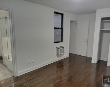 East 72 Street - Photo Thumbnail 21