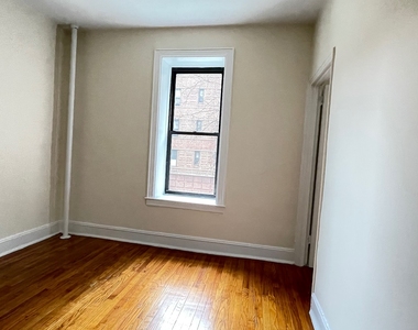 East 38th Street - Photo Thumbnail 10