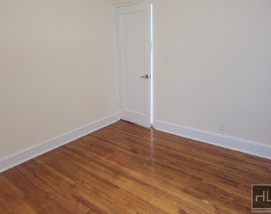 East 38 Street - Photo Thumbnail 6