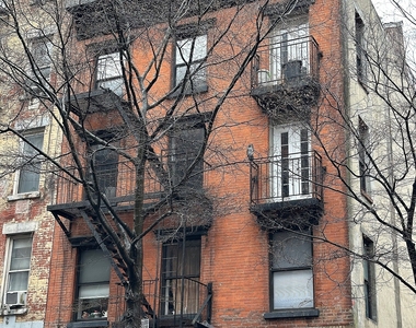East 29th Street - Photo Thumbnail 29