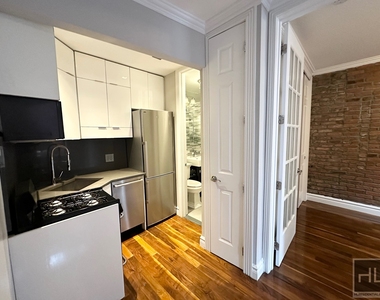 East 29th Street - Photo Thumbnail 1