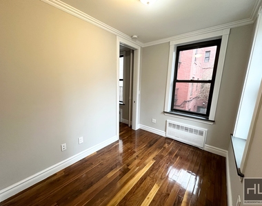 East 29th Street - Photo Thumbnail 8