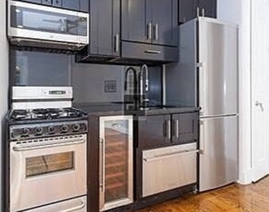 East 29th Street - Photo Thumbnail 13