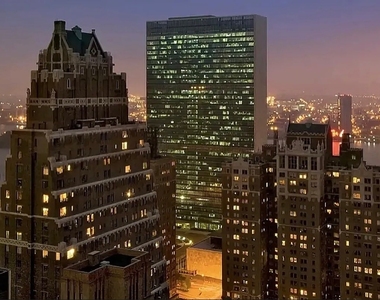 East 35th Street - Photo Thumbnail 5