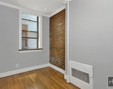 East 23rd Street - Photo Thumbnail 27