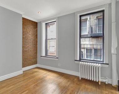 East 23rd Street - Photo Thumbnail 1