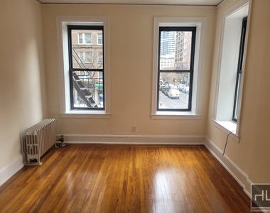 East 38 Street - Photo Thumbnail 34
