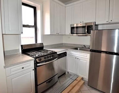 East 38 Street - Photo Thumbnail 24