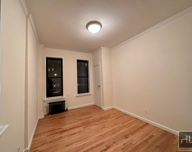 East 38 Street - Photo Thumbnail 6